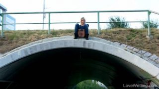 Nathaly Pissing Nathaly – Pissing scene