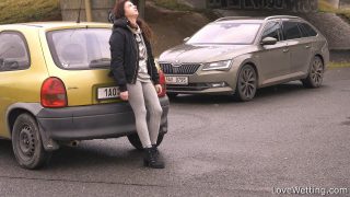 Michelle Ritchie Wetting Michelle Ritchie – Car keys