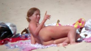 Nude Amateur fems get their nude tits suntanned