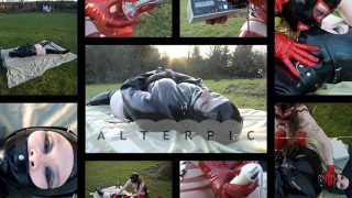 Anna Rose Rubber Helpless Outdoors