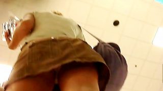 Upskirt Nasty voyer up skirt in a shop